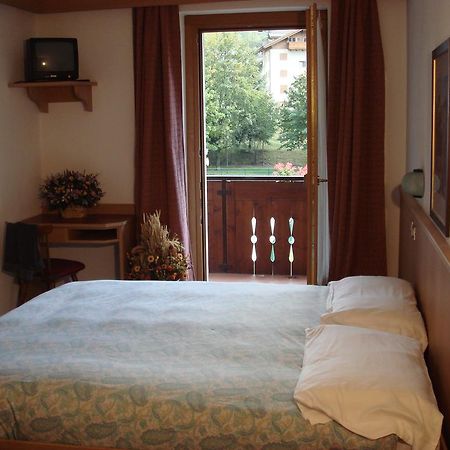 Casa Stefano E Lucia Aparthotel บอร์มิโอ ภายนอก รูปภาพ