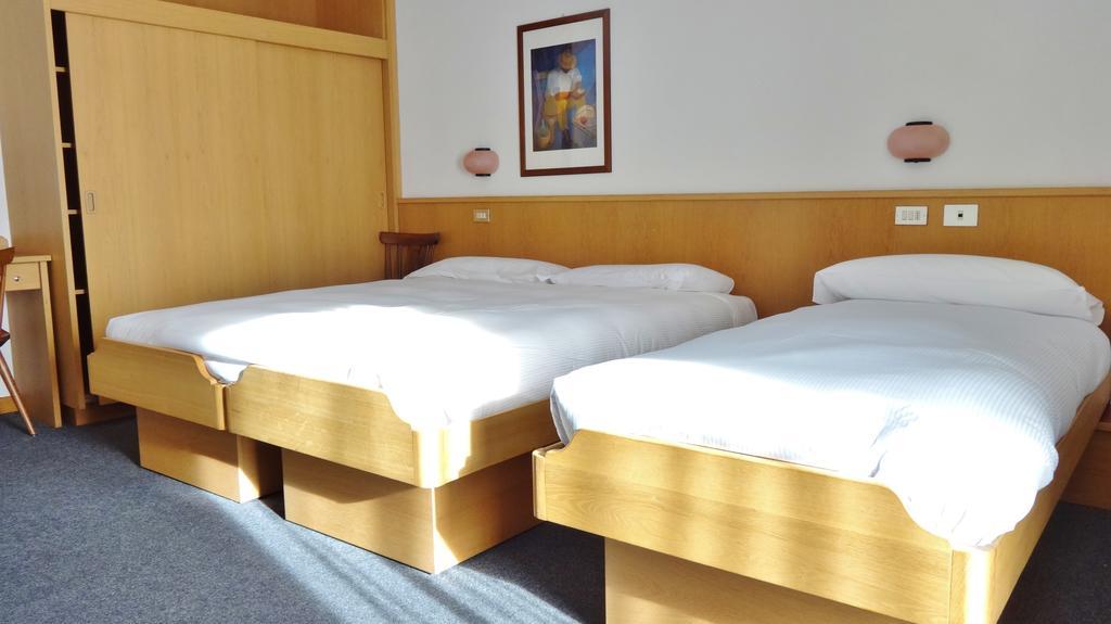 Casa Stefano E Lucia Aparthotel บอร์มิโอ ภายนอก รูปภาพ