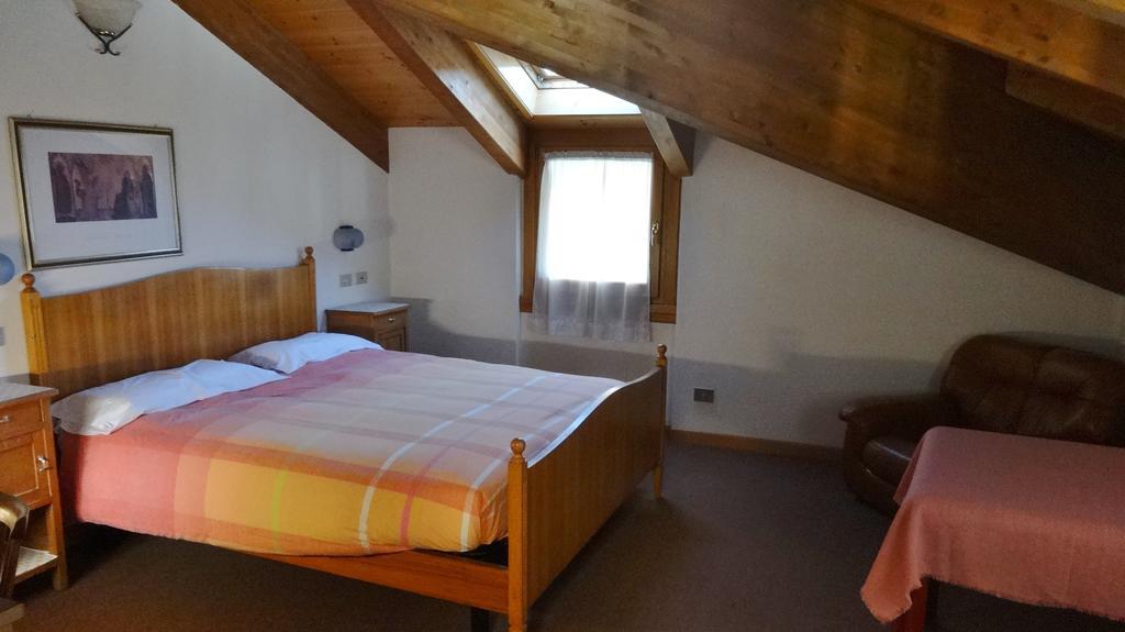 Casa Stefano E Lucia Aparthotel บอร์มิโอ ภายนอก รูปภาพ