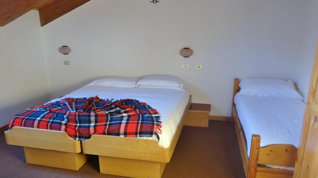 Casa Stefano E Lucia Aparthotel บอร์มิโอ ภายนอก รูปภาพ